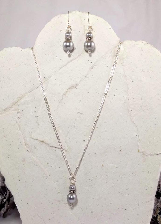 Silver pearl bridal set